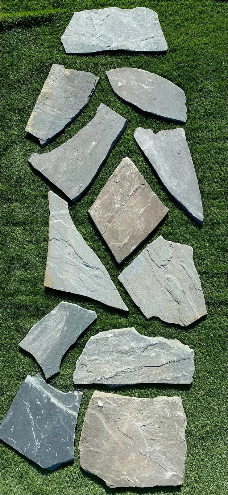 Mini-Irregular Flagstone / Full Range - 1/2 ton pallet
